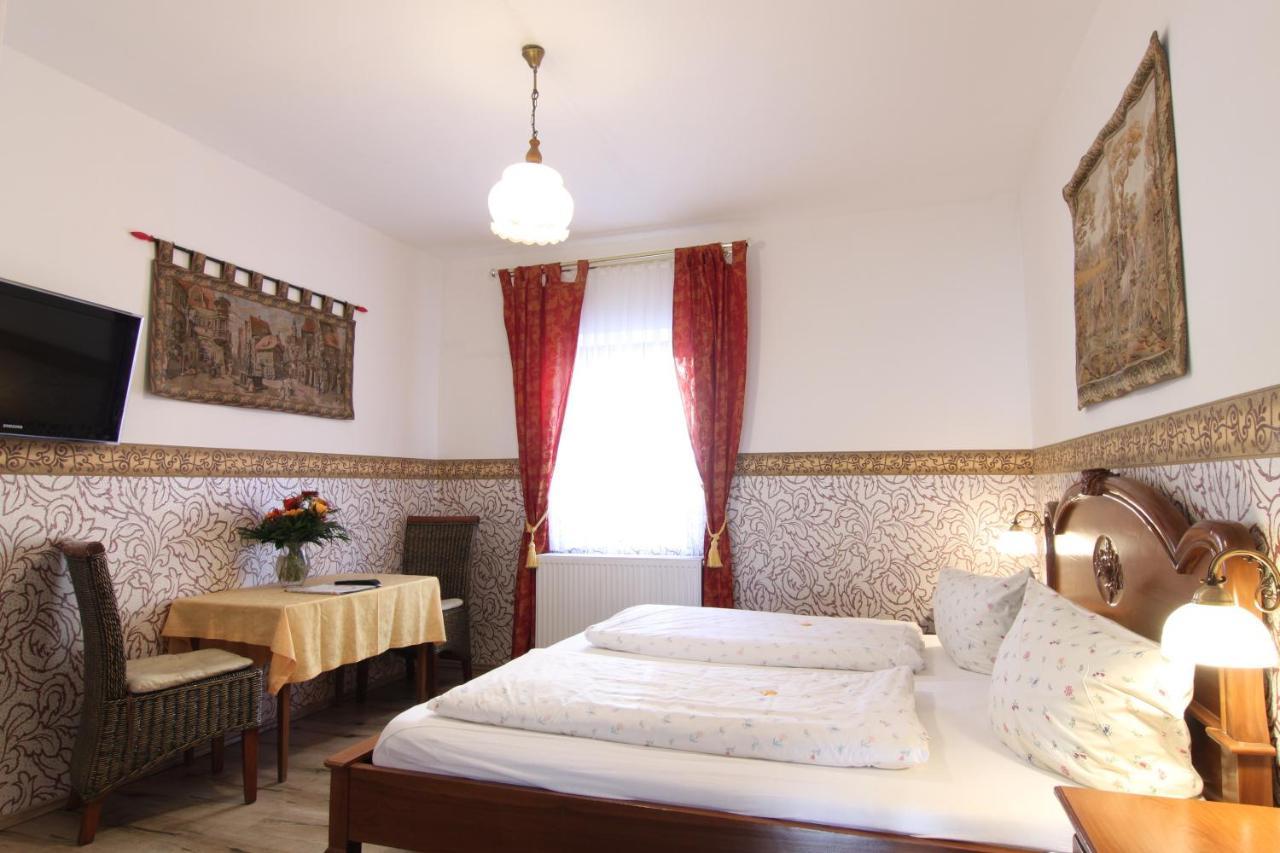 Kreuzerhof Hotel Garni Ротенбург-на-Таубере Экстерьер фото