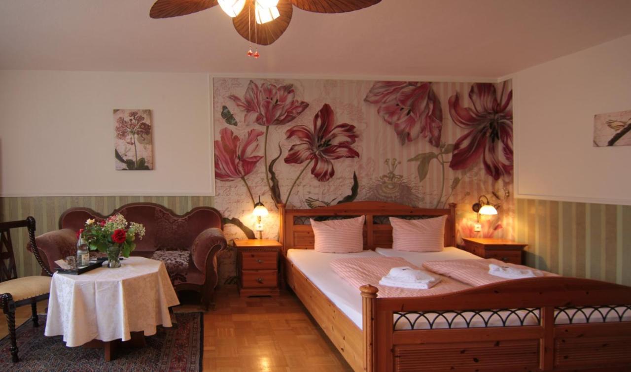 Kreuzerhof Hotel Garni Ротенбург-на-Таубере Экстерьер фото