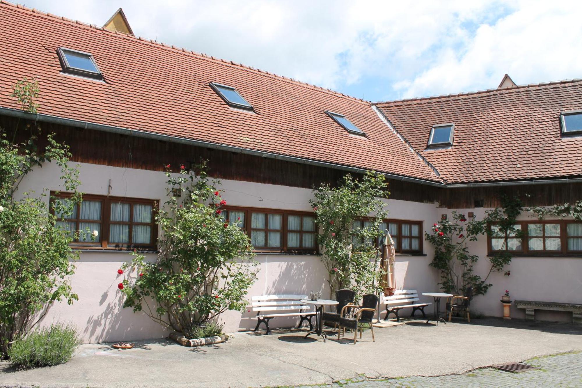 Kreuzerhof Hotel Garni Ротенбург-на-Таубере Экстерьер фото